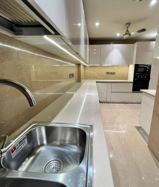 Bathroom 01
