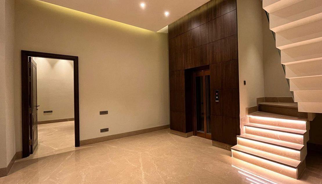 Bathroom 01