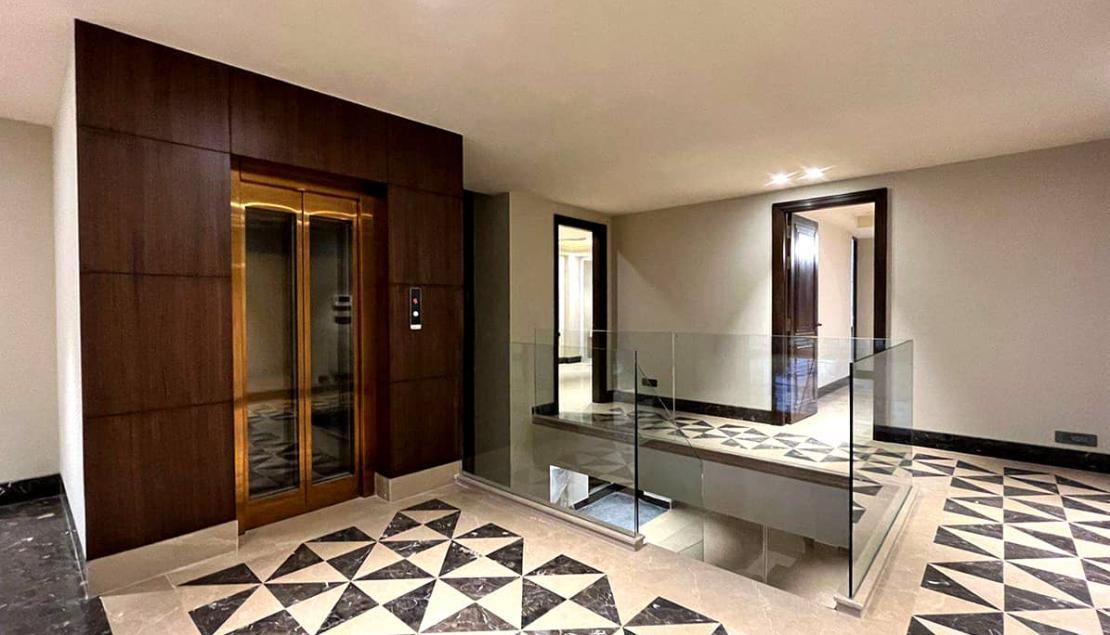Bathroom 01